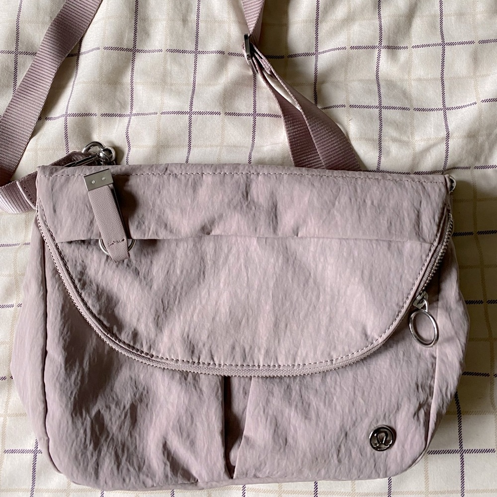 Lululemon all night festival bag